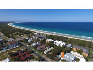 6 - 22 Bennet St, Hawks Nest Guest house, Hawks Nest - 1