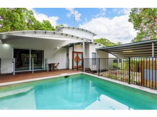 6 Ibis Court - Modern tropical family home with inground swimming pool & outdoor entertaining area Guest house, Rainbow Beach - 2