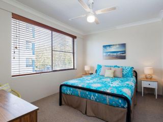 6 'The Poplars', 34 Magnus Street - fabulous views & pool in complex Apartment, Nelson Bay - 3