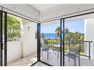 6 Wainui Escape to the Beach Enjoy the views Apartment, Sunshine Beach - 1