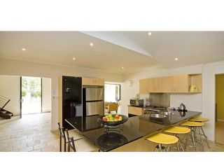 6 Witta Circle Guest house, Noosa Heads - 3
