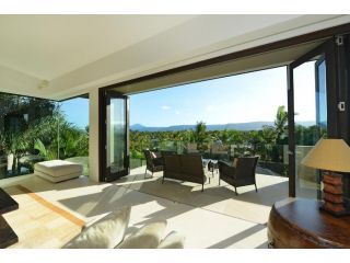 61 Murphy Street - Luxury Holiday Home Guest house, Port Douglas - 2