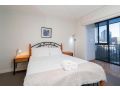 63 Spectacular City Views - sleeps 2- perfect location Apartment, Perth - thumb 4