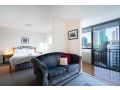63 Spectacular City Views - sleeps 2- perfect location Apartment, Perth - thumb 16
