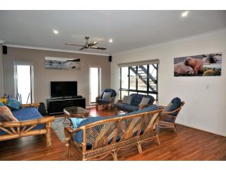 64 Madaffari Drive - PRIVATE JETTY Guest house, Exmouth - 5