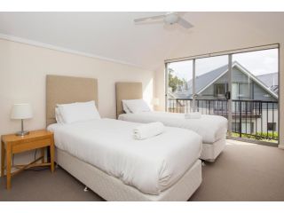 68@CapeView Apartment, Broadwater - 1