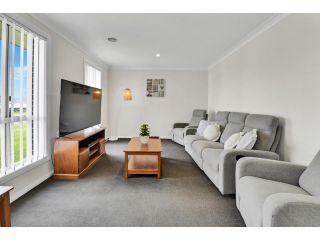 Emmaville - Modern, Convenient & Pet Friendly Guest house, Orange - 4