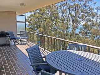 7 'Skyline' 12 Thurlow Avenue - Unit with a WOW factor Apartment, Nelson Bay - 1