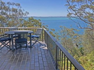 7 'Skyline' 12 Thurlow Avenue - Unit with a WOW factor Apartment, Nelson Bay - 2