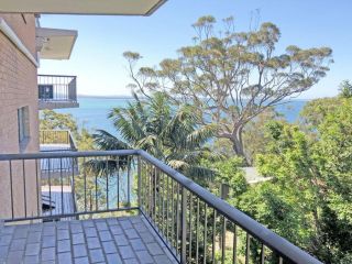 7 'Skyline' 12 Thurlow Avenue - Unit with a WOW factor Apartment, Nelson Bay - 4