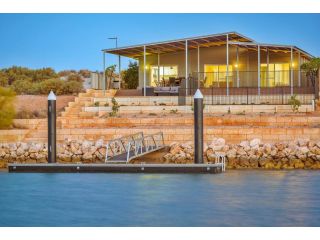 78 Madaffari Drive - PRIVATE JETTY and Pool Guest house, Exmouth - 2