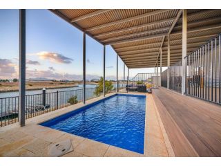 78 Madaffari Drive - PRIVATE JETTY and Pool Guest house, Exmouth - 3