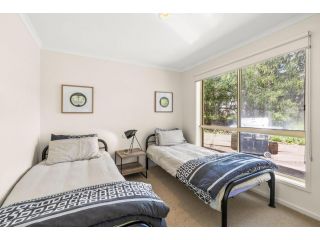 8 Birdie Ave Guest house, Australia - 5