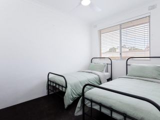 9 'Bronte Court', 17 Magnus Street - renovated unit with filtered views & pool Apartment, Nelson Bay - 5