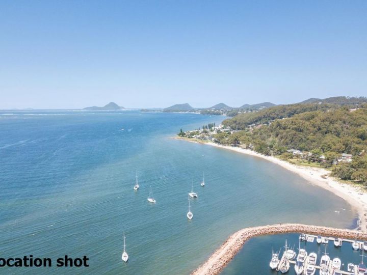 91 Sandy Point Road with Wifi Boat Parking and Air Con Guest house, Corlette - imaginea 4