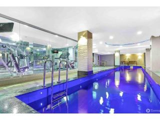 96 North Terrace Spa Apartment Hotel, Adelaide - 1