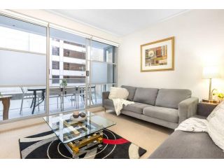 A Cozy & Spacious 2BR Apt for 7 Next to Darling Harbour Apartment, Sydney - 1