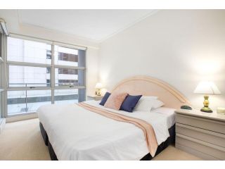 A Cozy & Spacious 2BR Apt for 7 Next to Darling Harbour Apartment, Sydney - 3