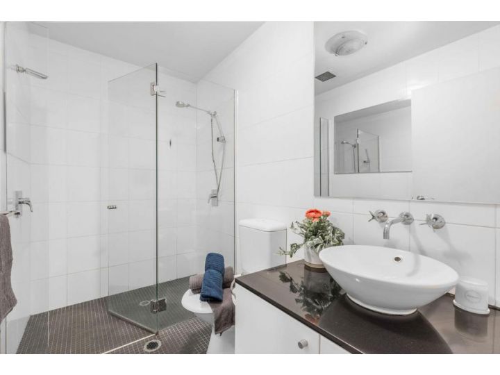 A Cozy & Spacious Apt for 6 Next to Darling Harbour Apartment, Sydney - imaginea 7