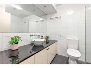 A Cozy Studio Right Next to Darling Harbour Apartment, Sydney - 5