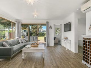A la Plage Guest house, Cape Woolamai - 1
