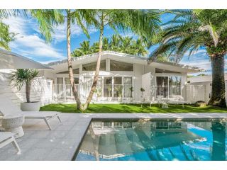 A PERFECT STAY - The Chalet Guest house, Byron Bay - 1