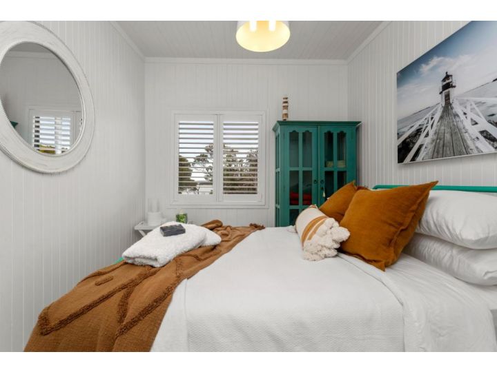 A romantic 2 bedroom shack with hot tub Guest house, Tasmania - imaginea 6