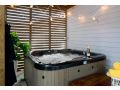 A romantic 2 bedroom shack with hot tub Guest house, Tasmania - thumb 8