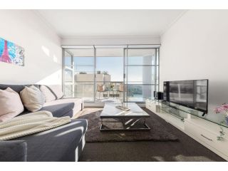 A Spacious 2BR Apt with an Amazing View Over Darling Harbour Apartment, Sydney - 1