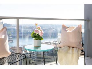 A Spacious 2BR Apt with an Amazing View Over Darling Harbour Apartment, Sydney - 2