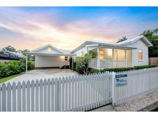 A PERFECT STAY - A Summer Cottage Guest house, Byron Bay - 1