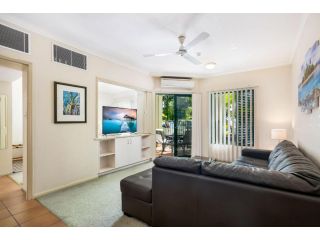 A Taste of the Tropics Apartment, Cairns - 3