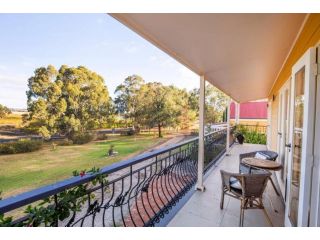 A Vintner's Luck - The Loft Down The Vines Villa, South Australia - 2