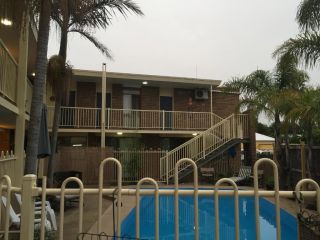 Abel Tasman Waterfront Motel Hotel, Lakes Entrance - 1