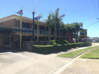 Abel Tasman Waterfront Motel Hotel, Lakes Entrance - 2