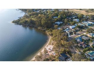 Above Sunset - 100m from the Paynesville Lakes Guest house, Paynesville - 2