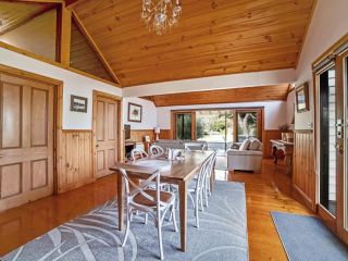 Abrahams On Bank Guest house, Port Fairy - 2