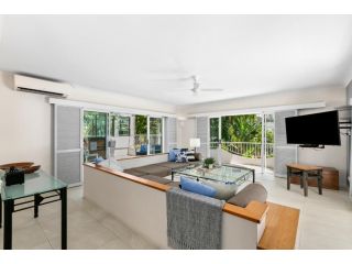 Belle Escapes - Absolute Beachfront Apartment with Private Pool Alamanda Resort 