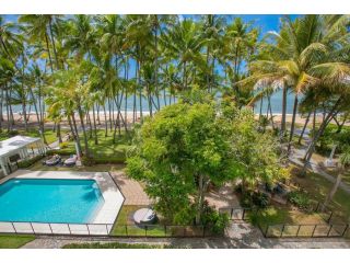 Belle Escapes - Beachfront 3 Bedroom Apartment Alamanda Resort 
