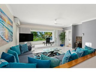 Belle Escapes - Beachfront 3 Bedroom Apartment Alamanda Resort 