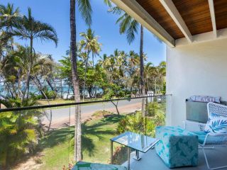 Absolute Beachfront Apartment, Port Douglas - 2