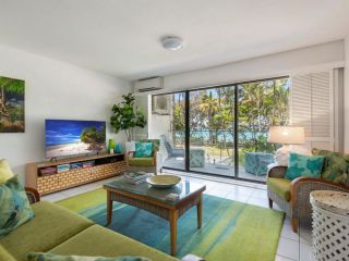 Absolute Beachfront Apartment, Port Douglas - 4