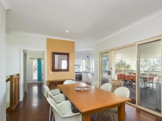 Absolute Guest house, Point Lookout - 3