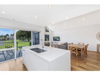 Absolute Guest house, Port Fairy - 4