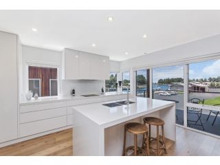 Absolute Guest house, Port Fairy - 1