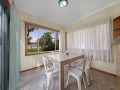 ABSOLUTE WATERFRONT COTTAGE / WOY WOY Guest house, Woy Woy - thumb 3