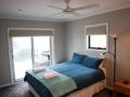 Beachside Holiday Home with Stunning Seaviews Guest house, Avoca Beach - thumb 8