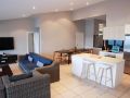 Beachside Holiday Home with Stunning Seaviews Guest house, Avoca Beach - thumb 3