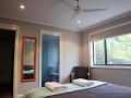 Beachside Holiday Home with Stunning Seaviews Guest house, Avoca Beach - thumb 7