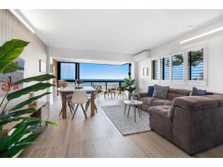 Absolutly Beachfront Surfers Paradise, Pure Shores! Apartment, Gold Coast - 1